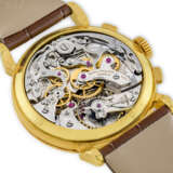 PATEK PHILIPPE. A VERY RARE 18K GOLD CHRONOGRAPH WRISTWATCH WITH TACHYMETER SCALE AND "SPIDER LUGS" - Foto 4