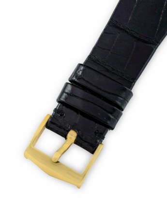 PATEK PHILIPPE. A VERY RARE 18K GOLD CHRONOGRAPH WRISTWATCH WITH TACHYMETER SCALE AND "SPIDER LUGS" - photo 5 PATEK PHILIPPE. A VERY RARE 18K GOLD CHRONOGRAPH WRISTWATCH WITH TACHYMETER SCALE AND "SPIDER LUGS" - photo 5