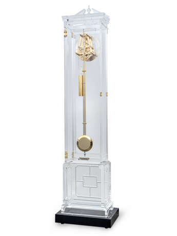 COMITTI X ZONE CREATIONS. AN ACRYLIC AND GOLD-PLATED LIMITED EDITION CLOCK, MADE FOR THE DIAMOND JUBILEE OF HER MAJESTY QUEEN ELIZABETH II - фото 3