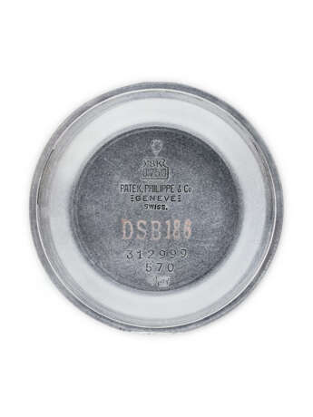 PATEK PHILIPPE. A RARE 18K WHITE GOLD WRISTWATCH WITH SWEEP CENTRE SECONDS - photo 6