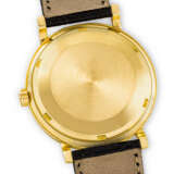 PATEK PHILIPPE. AN 18K GOLD AUTOMATIC WRISTWATCH - photo 3