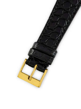 PATEK PHILIPPE. AN 18K GOLD AUTOMATIC WRISTWATCH - photo 5