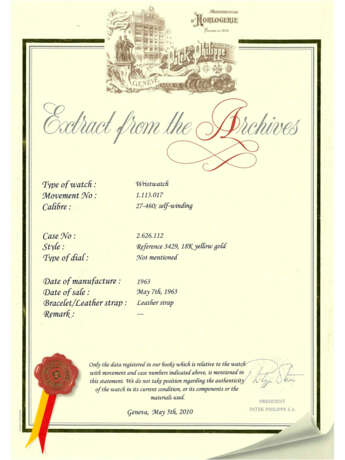 PATEK PHILIPPE. AN 18K GOLD AUTOMATIC WRISTWATCH - photo 9