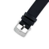 VAN CLEEF & ARPELS. A LADY`S 18K WHITE GOLD AND DIAMOND-SET RECTANGULAR WRISTWATCH - фото 4