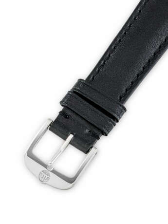 CREDOR. A RARE PLATINUM WRISTWATCH WITH SWEEP CENTRE SECONDS, POWER RESERVE AND PORCELAIN DIAL - photo 4