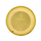 PATEK PHILIPPE. AN 18K GOLD WRISTWATCH WITH SWEEP CENTRE SECONDS - photo 5