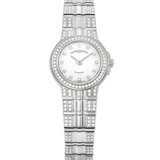 VACHERON CONSTANTIN. A LADY`S 18K WHITE GOLD AND DIAMOND-SET AUTOMATIC BRACELET WATCH - photo 1