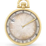 BREGUET. A RARE GOLD JUMP HOUR POCKET WATCH WITH ROTATING DIAL - фото 1