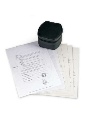 RICHARD MILLE. AN 18K PINK GOLD AND TITANIUM AUTOMATIC SKELETONISED WRISTWATCH WITH SWEEP CENTRE SECONDS, DECLUTCHABLE ROTOR, POWER RESERVE AND DATE - Foto 5 RICHARD MILLE. AN 18K PINK GOLD AND TITANIUM AUTOMATIC SKELETONISED WRISTWATCH WITH SWEEP CENTRE SECONDS, DECLUTCHABLE ROTOR, POWER RESERVE AND DATE - Foto 5