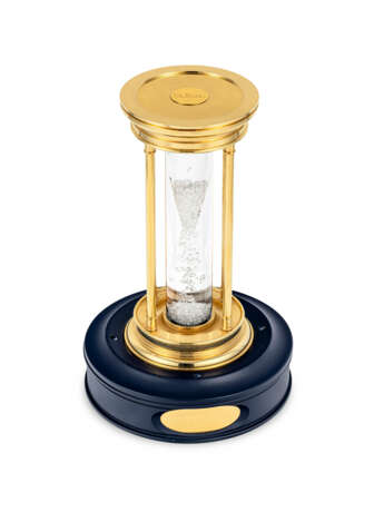 DE BEERS. A BRASS AND DIAMOND HOUR GLASS TIMER - фото 1