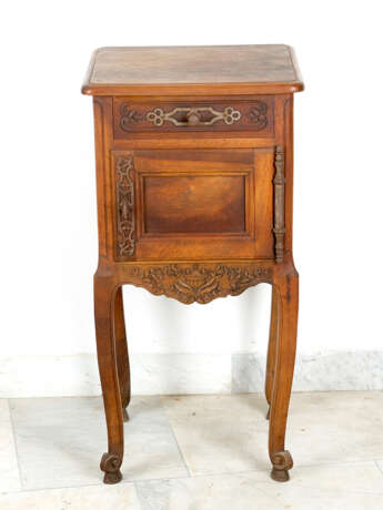 Small french baroque Chest - photo 1