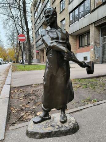 Franz IFFLAND oversized sculpture blacksmith Bronze Art Nouveau At the turn of 19th -20th century - photo 3