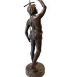 Emile Laporte (1858-1907) &amp; Siot Paris Bronze Figure of a Boy with Cross Bronze realism Late 19th century - photo 2