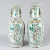 Pair of Canton Vases - photo 1