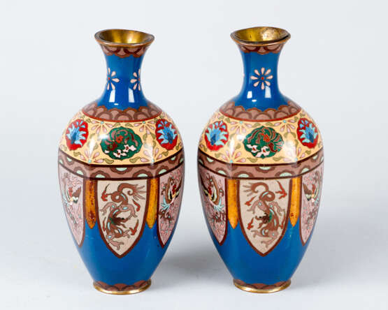 Pair of Asian Cloisone Vases - фото 1