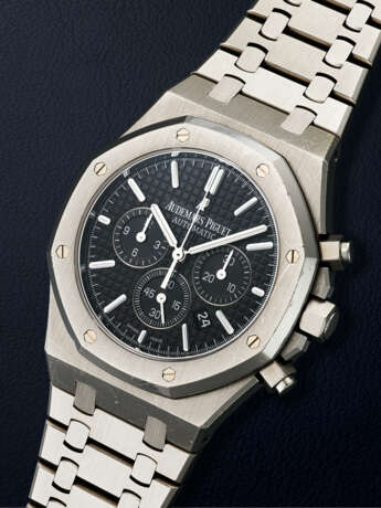 AUDEMARS PIGUET, STAINLESS STEEL ‘ROYAL OAK’, REF. 26320ST - photo 2