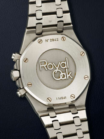 AUDEMARS PIGUET, STAINLESS STEEL ‘ROYAL OAK’, REF. 26320ST - photo 3
