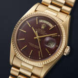 ROLEX, PINK GOLD 'DAY-DATE', WITH OXBLOOD LACQUERED 'STELLA' DIAL, REF. 1803 - photo 2