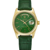 ROLEX, YELLOW GOLD 'DAY-DATE', WITH 'GREEN STELLA' DIAL, REF. 18038 - photo 1