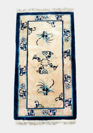 Chinese carpet - photo 1