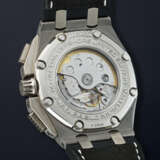 AUDEMARS PIGUET, LIMITED EDITION TITANIUM AND CARBON FIBER “ROYAL OAK OFFSHORE JUAN PABLO MONTOYA”, REF. 26030IO - photo 3