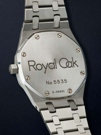 AUDEMARS PIGUET, STAINLESS STEEL ‘ROYAL OAK’, REF. 14790ST - photo 3