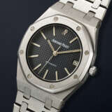AUDEMARS PIGUET, STAINLESS STEEL 'ROYAL OAK', REF. 4100ST - photo 2