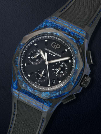 GIRARD-PERREGAUX, LIMITED EDITION BLUE CARBON GLASS 'LAUREATO ABSOLUTE ROCK', REF. 81060 - photo 2