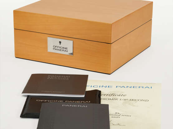 PANERAI, LIMITED EDITION STAINLESS STEEL 'RADIOMIR', REF. OP6673 - photo 4