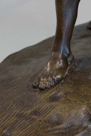 Boy with Roosters Paul CHEVRE Patinated bronze 19th century - photo 4