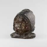 Bronze bust of a girl. Italy. The turn of the 19th-20th centuries. Patinated bronze At the turn of 19th -20th century - photo 2