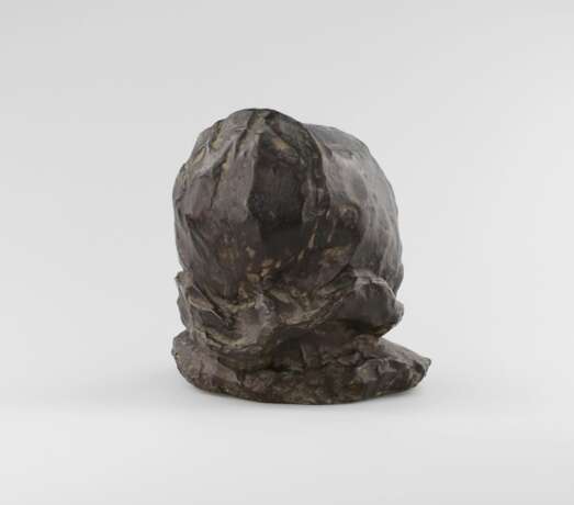 Bronze bust of a girl. Italy. The turn of the 19th-20th centuries. Patinated bronze At the turn of 19th -20th century - photo 5