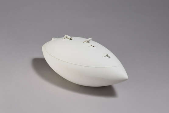 Lucio Fontana. Concetto Spaziale Ovale - photo 2