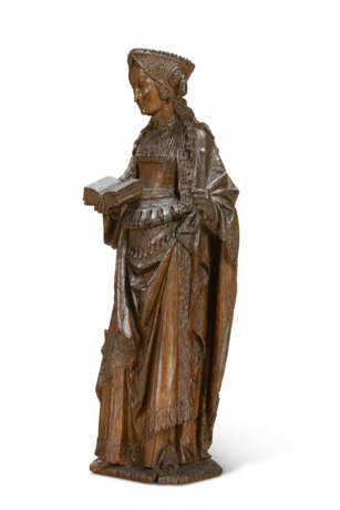 A CARVED OAK FIGURE OF SAINT BARBARA - photo 3
