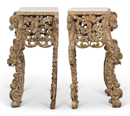 A PAIR OF CHARLES II SILVERED-WOOD SIDE TABLES - photo 5