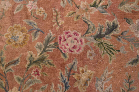 AN ENGLISH NEEDLEPOINT CARPET - фото 5