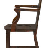 A SET OF FOUR GEORGE III POLYCHROME-DECORATED MAHOGANY HALL CHAIRS - photo 6