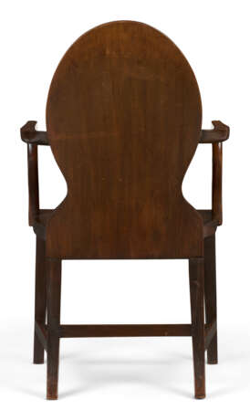 A SET OF FOUR GEORGE III POLYCHROME-DECORATED MAHOGANY HALL CHAIRS - фото 7 A SET OF FOUR GEORGE III POLYCHROME-DECORATED MAHOGANY HALL CHAIRS - фото 7