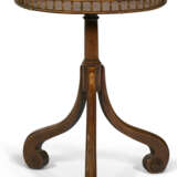 A GEORGE III MAHOGANY CIRCULAR TRIPOD CENTER TABLE - photo 1