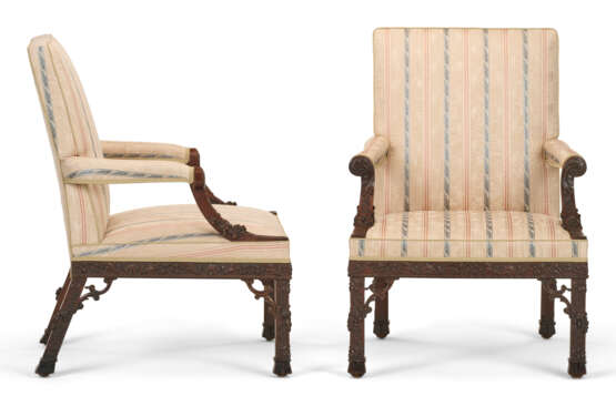 A PAIR OF EARLY GEORGE III MAHOGANY ARMCHAIRS - Foto 6 A PAIR OF EARLY GEORGE III MAHOGANY ARMCHAIRS - Foto 6