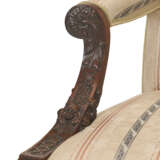 A PAIR OF EARLY GEORGE III MAHOGANY ARMCHAIRS - Foto 7