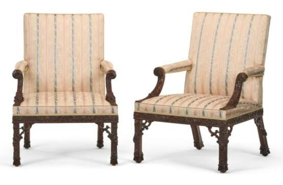 A PAIR OF EARLY GEORGE III MAHOGANY ARMCHAIRS - Foto 11 A PAIR OF EARLY GEORGE III MAHOGANY ARMCHAIRS - Foto 11