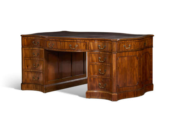 A VICTORIAN MAHOGANY PARTNERS' DESK - Foto 7 A VICTORIAN MAHOGANY PARTNERS' DESK - Foto 7