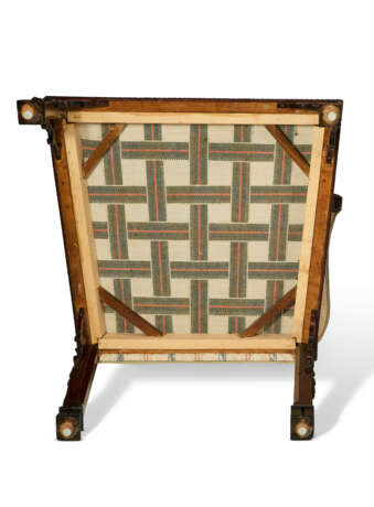 A PAIR OF EARLY GEORGE III MAHOGANY LIBRARY ARMCHAIRS - Foto 9 A PAIR OF EARLY GEORGE III MAHOGANY LIBRARY ARMCHAIRS - Foto 9