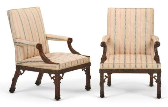 A PAIR OF EARLY GEORGE III MAHOGANY LIBRARY ARMCHAIRS - Foto 11 A PAIR OF EARLY GEORGE III MAHOGANY LIBRARY ARMCHAIRS - Foto 11