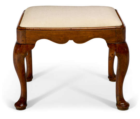 A GEORGE I WALNUT STOOL - photo 1 A GEORGE I WALNUT STOOL - photo 1