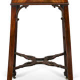 A GEORGE III MAHOGANY KETTLE STAND - photo 1