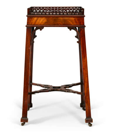 A GEORGE III MAHOGANY KETTLE STAND - photo 4