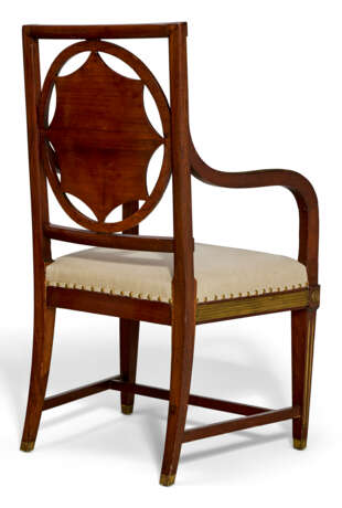 A RUSSIAN BRASS-MOUNTED MAHOGANY ARMCHAIR - photo 3