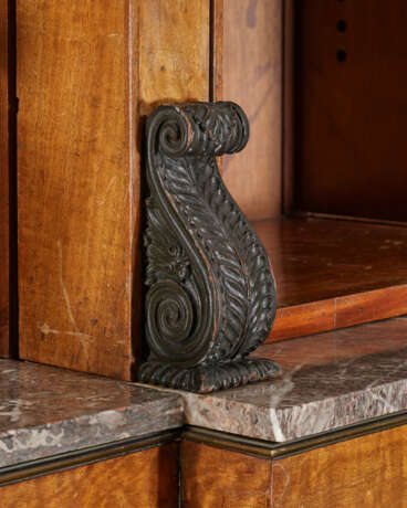 A REGENCY PATINATED-METAL MOUNTED FIGURED MAHOGANY AND PARCEL-BRONZED BREAKFRONT BOOKCASE - фото 4